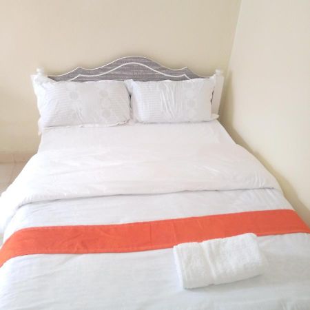 Luna Light Guest House 奈瓦沙 外观 照片