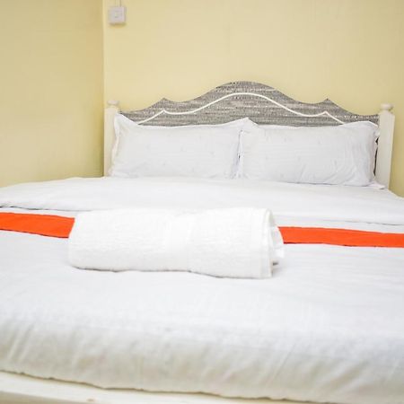 Luna Light Guest House 奈瓦沙 外观 照片